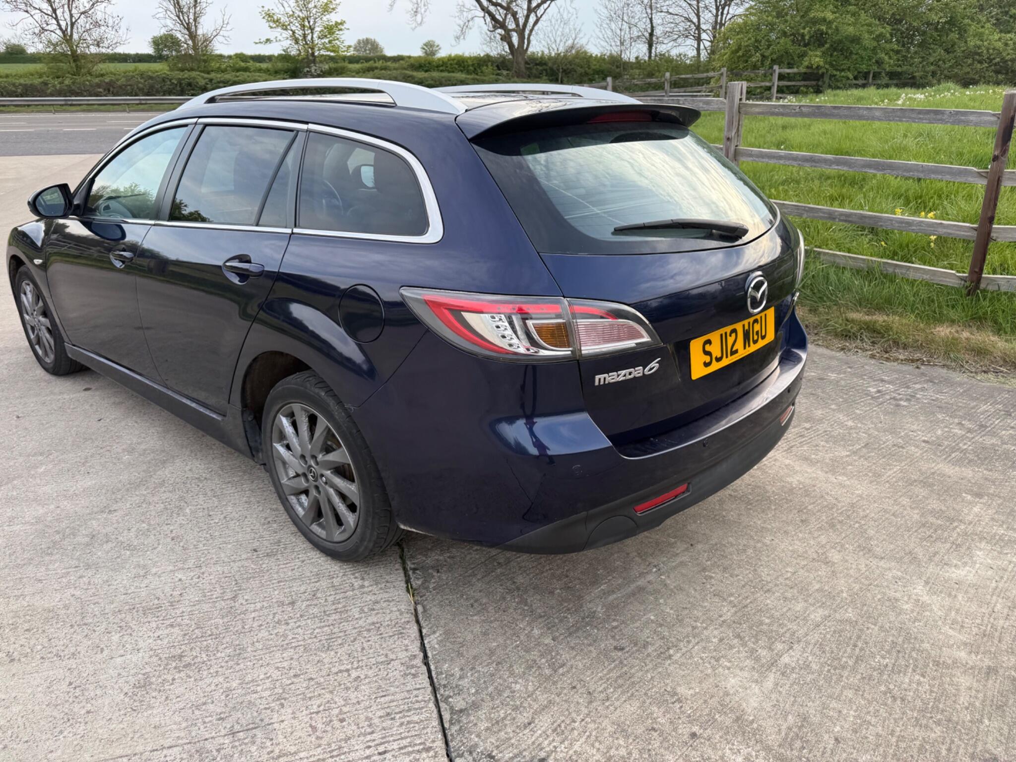 Mazda Mazda6 2.2d Venture Euro 5 5dr — photo 56 of 86